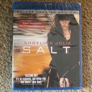 Deluxe Unrated Edition Angelina Jolie Salt Movie Blu-Ray DVD NEW Sealed